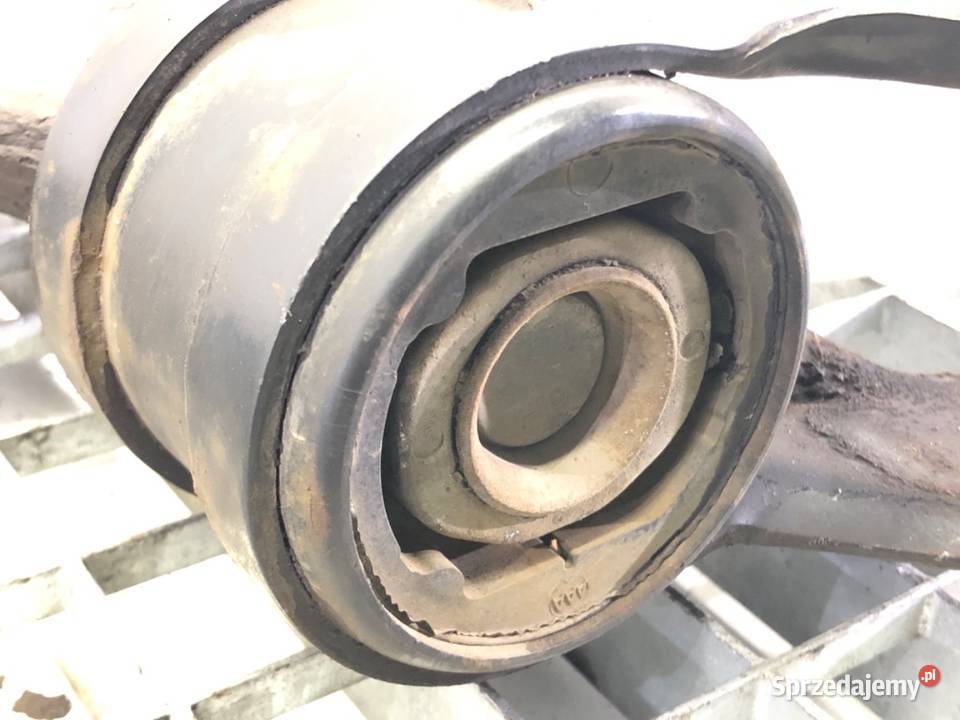 WAHACZ LEWY PRZÓD FORD FOCUS III Kombi PRZEDNI osobowe podkarpackie