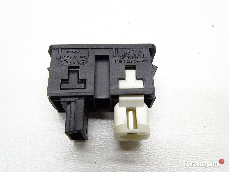 GNIAZDO WEJŚCIE PORT AUX USB BMW F20 F21 F30 F31
