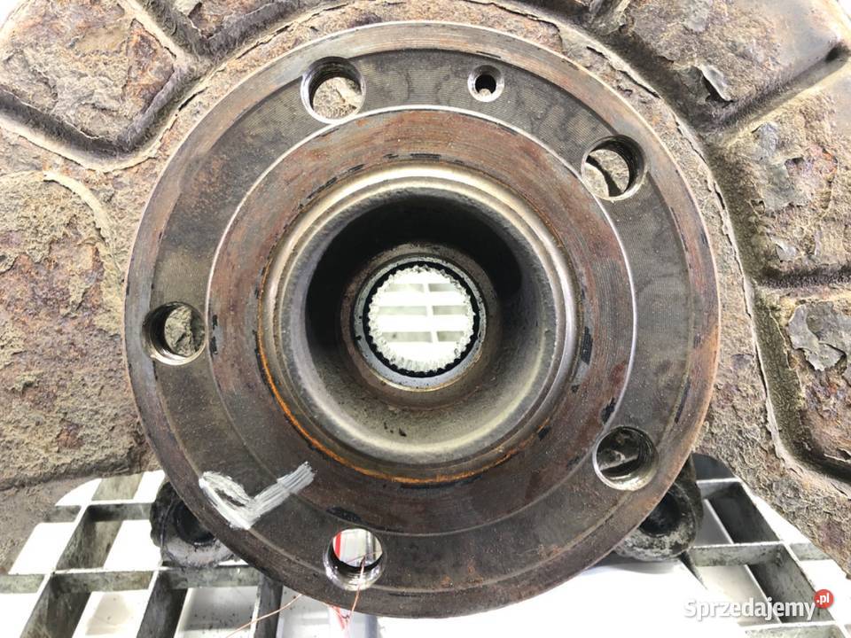 ZWROTNICA PRAWY PRZÓD VW PASSAT B6 19 105 0510 Zwrotnice