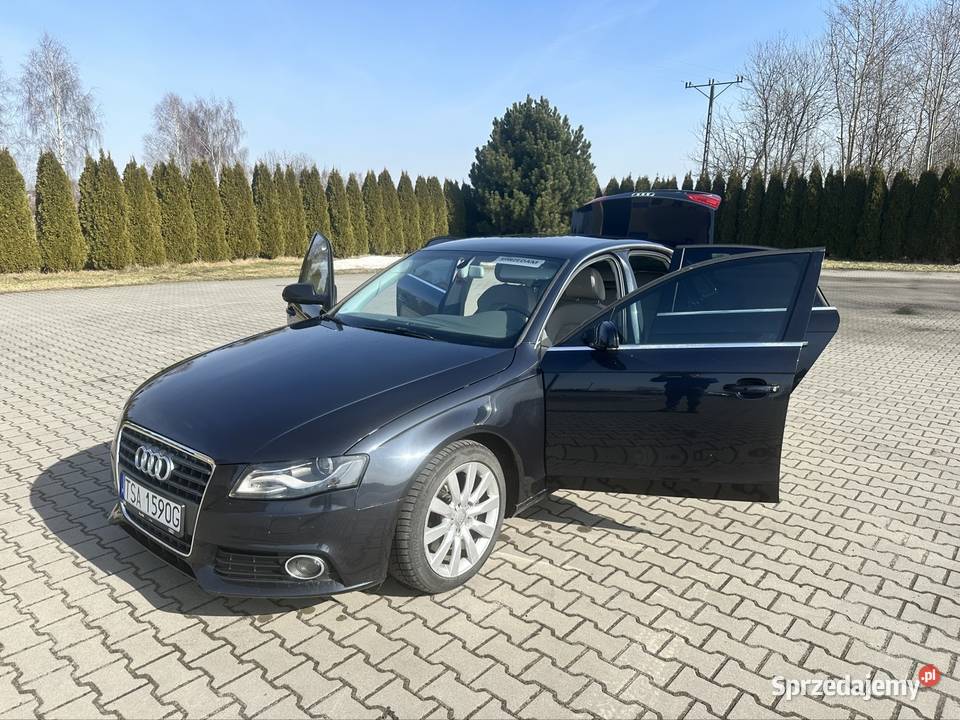 Audi A4 2011 benzyna 211 Koni sedan xenon i led ABS Brzezinki