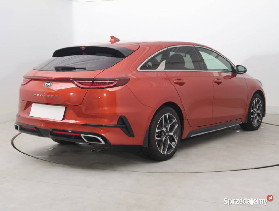 Kia ProCeed 15 TGDI pomarańczowy Kia