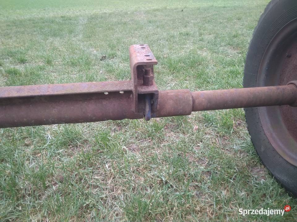 Oś z kołami Sieradz