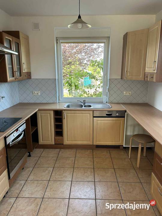 Meble kuchenne z piekarnikiem okapem zlewem i Dąbrowa