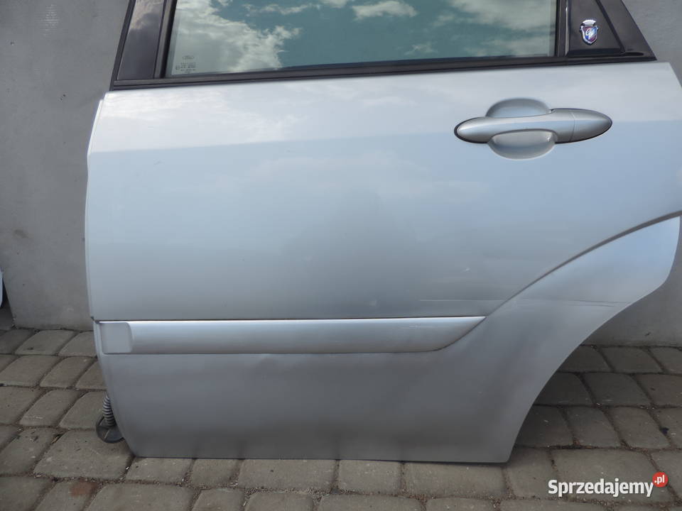 DRZWI LEWY TYŁ FORD FOCUS MK1 HB 5D KOLOR 08 małopolskie Nowy Sącz