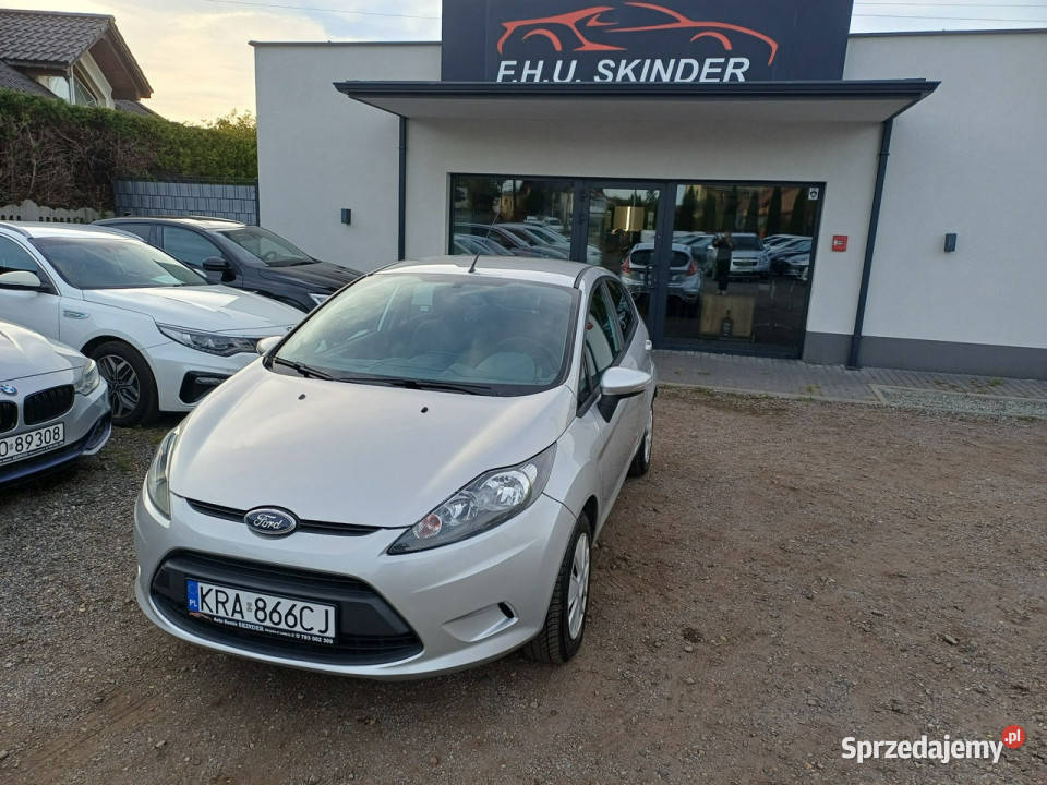 Ford Fiesta Serwisowany BEZWYPADKOWYKlima wielofunkcyjna kierownica małopolskie Chrzanów