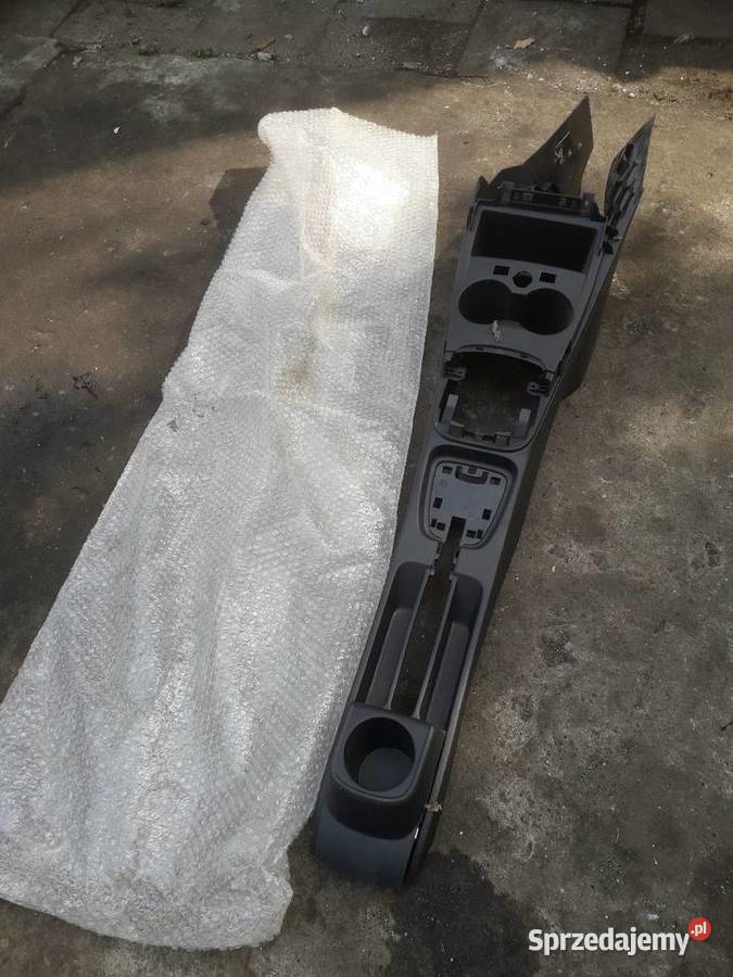 Vw polo 2017r konsola środkowa4 drzwinowa Wyposażenie wnętrza Warszawa sprzedam