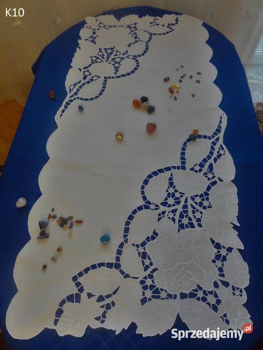 Serwetki białe wyszywane haft Richelieu lubelskie sprzedam