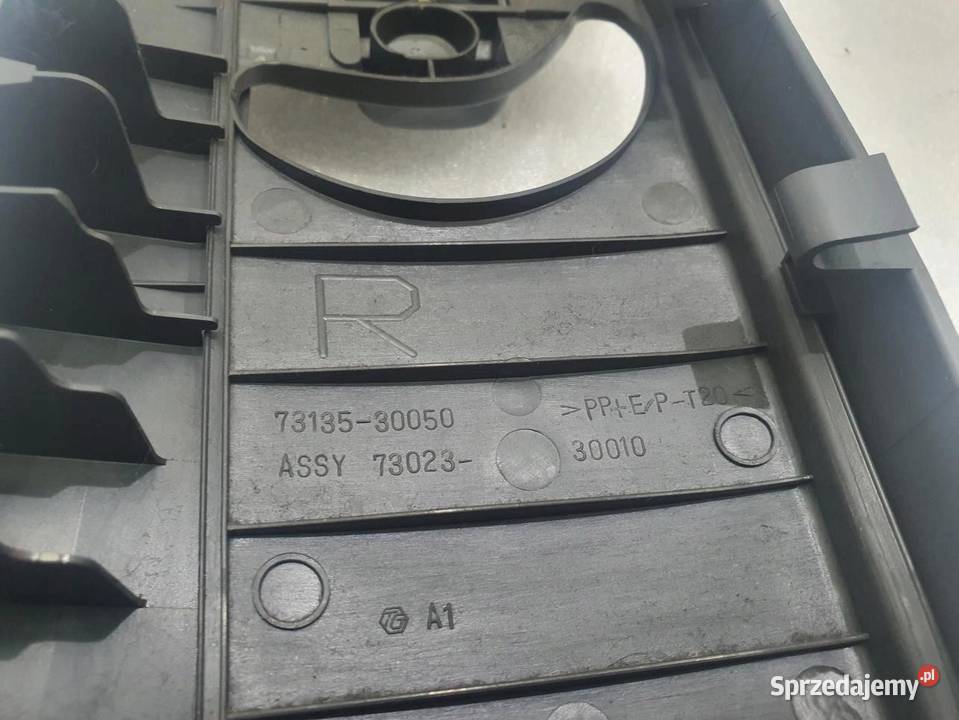 OSŁONA POSZYCIE SŁUPKA PRAWE LAND CRUISER 120 5D