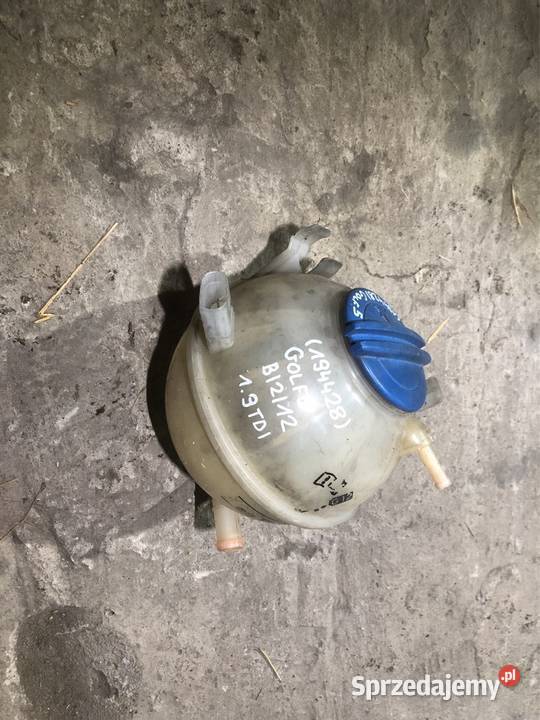 Zbiorniczek płynu Golf V nieuszkodzony sprzedam