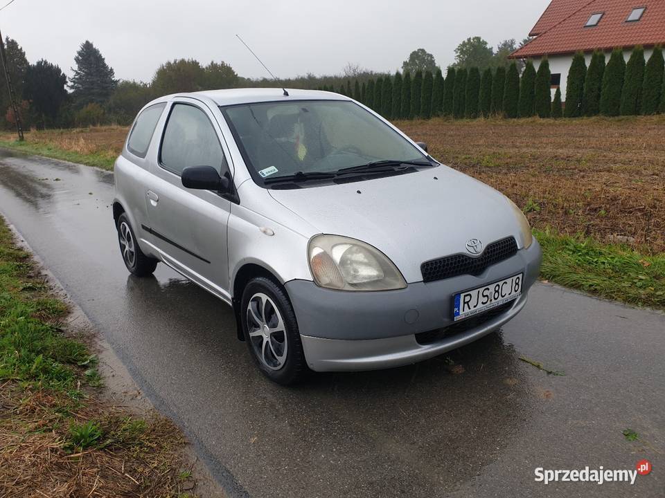 Toyota Yaris z klima 237000km Jasło