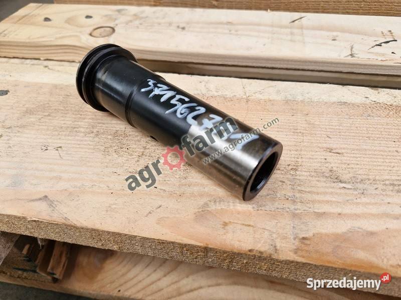 Tulejka Massey Ferguson 6120 6130 6260 6290 Byków