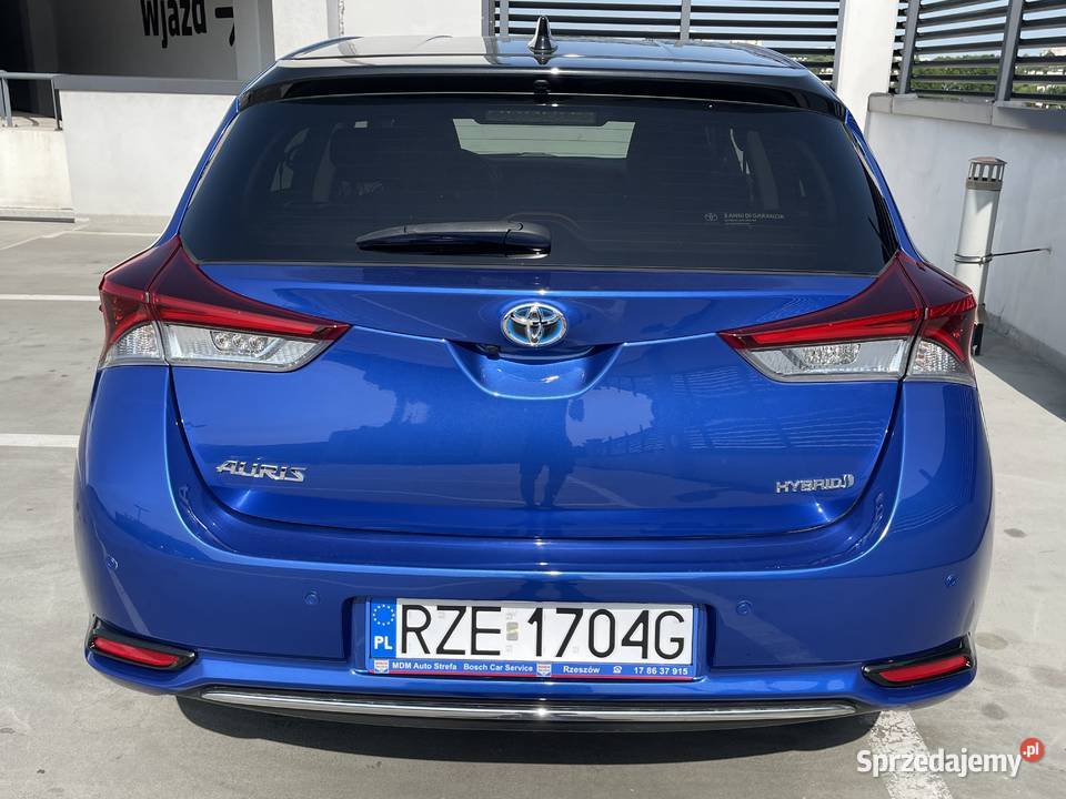 Toyota Auris II 18VVTi 99 2018r HYBRYDA super światła przeciwmgielne Rzeszów