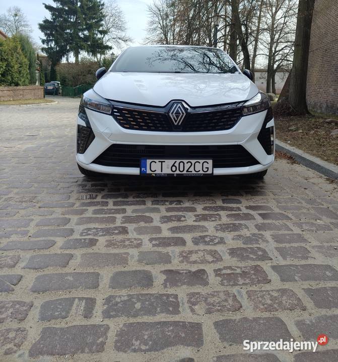 Renault Clio Techno pierwszy właścicielsalon Clio Toruń