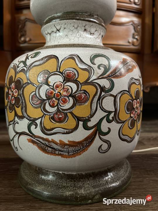 Majolika piękna lampa z ceramiki recznie beżowy Bystrzyca Kłodzka