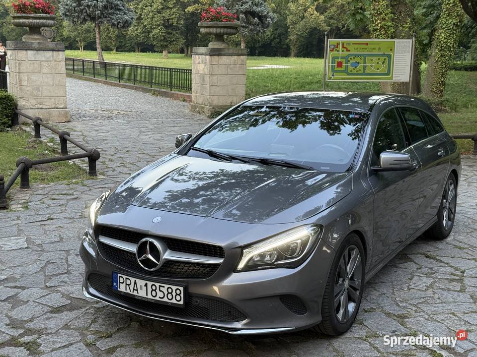 Mercedes CLA 220 CDI Shooting Brake kamera cofania Zaborowice