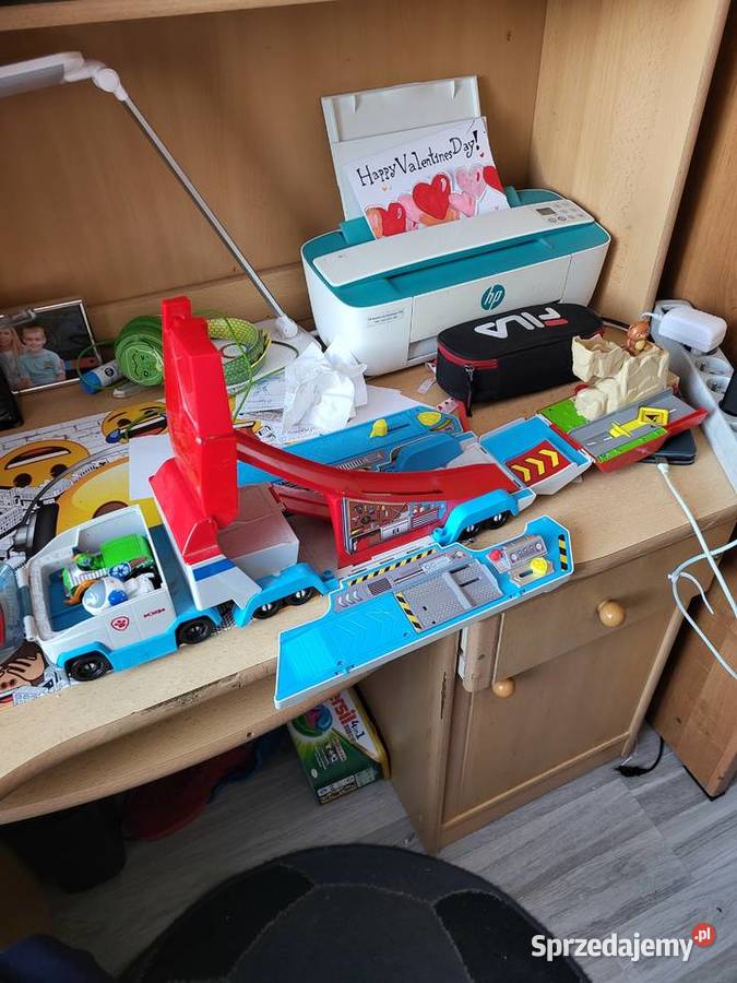 Sprzedam ciężarówkę zabawkę psi patrol wielkopolskie Luboń
