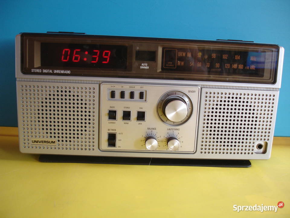 Radio UNIVERSUM UR-1122