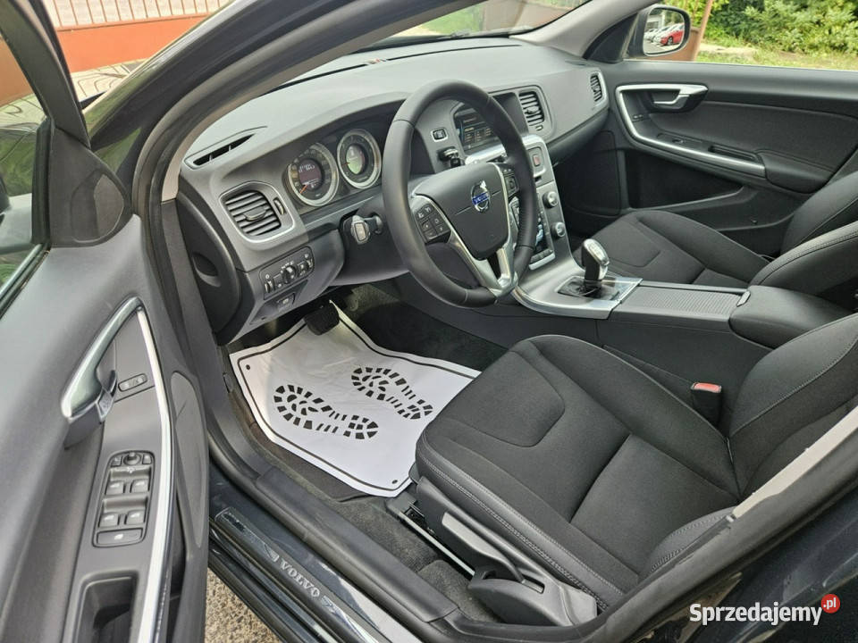 Volvo V60 Pełna Historia Serwisowa Ładne i lakier metallic Opoczno sprzedam