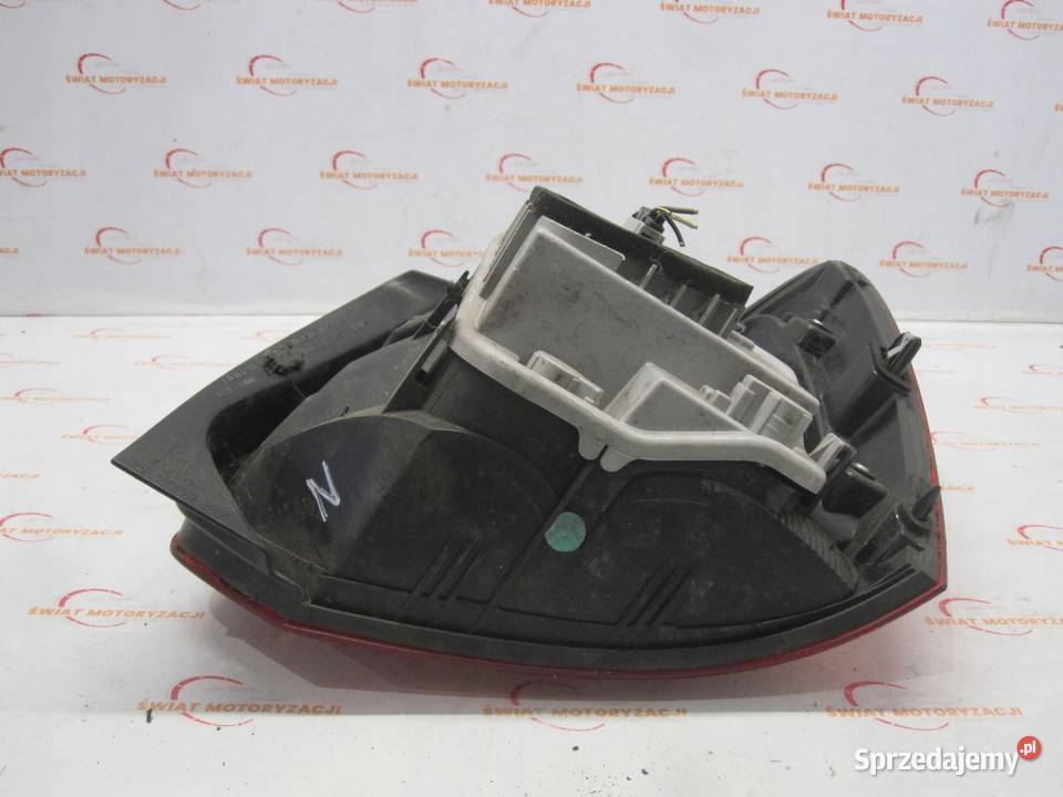 VW POLO 6R lampa lewa tył 6R0945257B 00078139 osobowe Kielce
