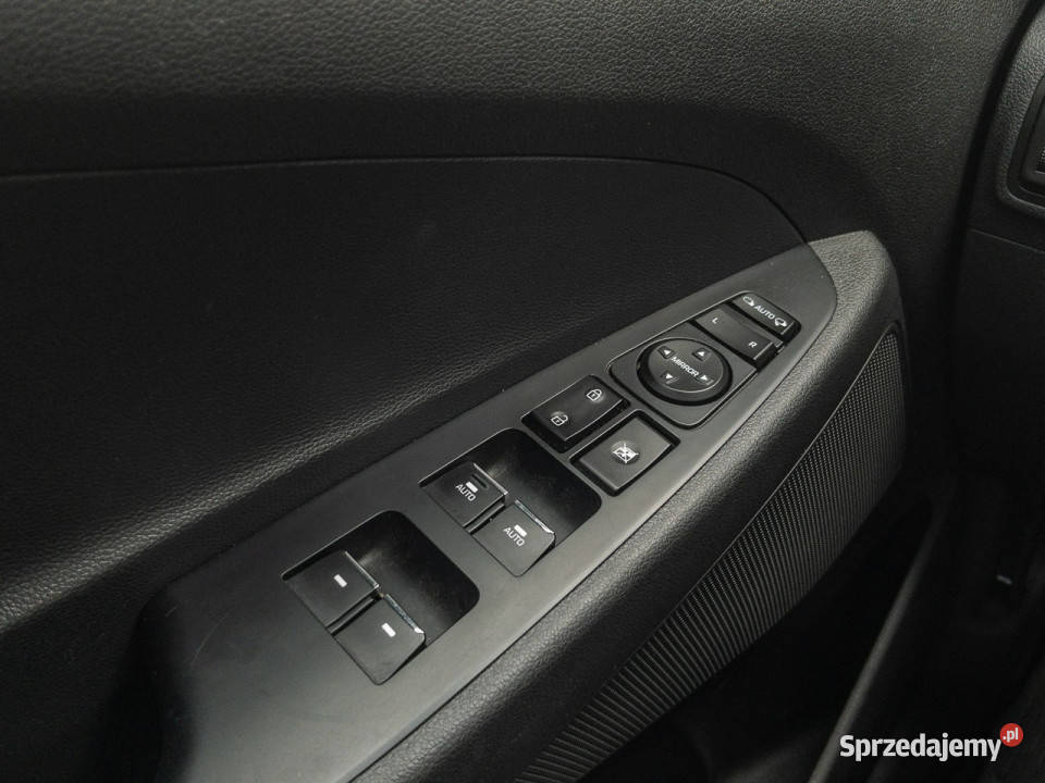 Hyundai Tucson 16 GDI 132 COMFORT NAVI 2WD Salon Piotrków Trybunalski sprzedam