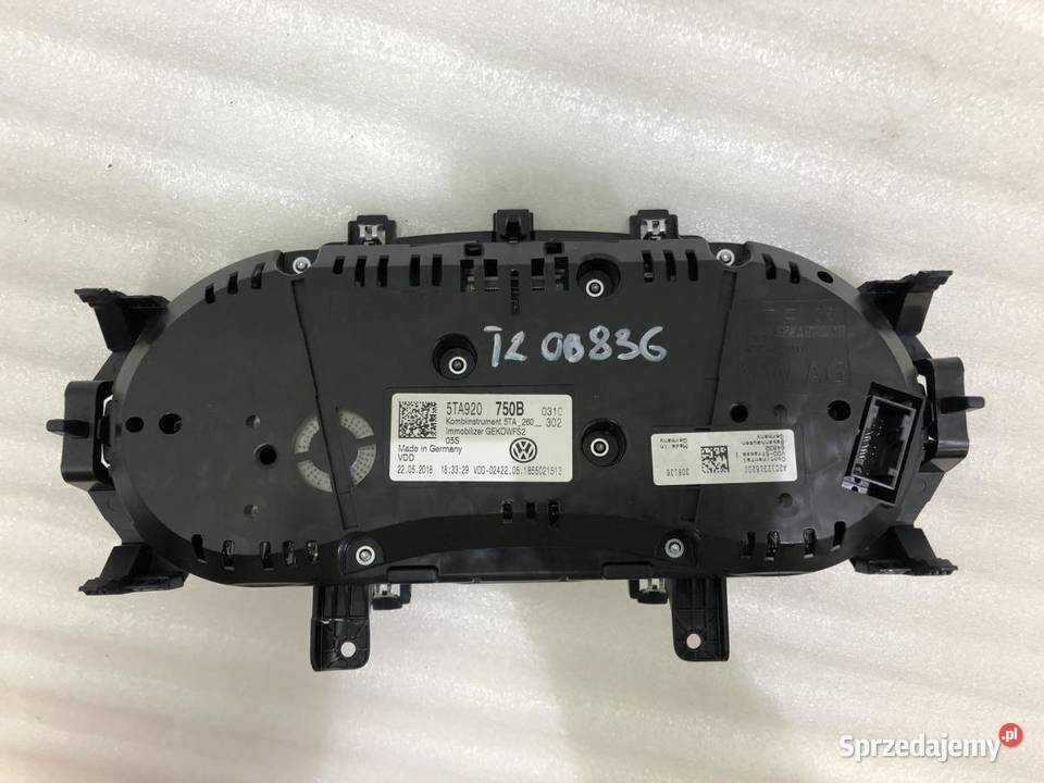 LICZNIK ZEGARY VW TOURAN III 5TA920750B osobowe
