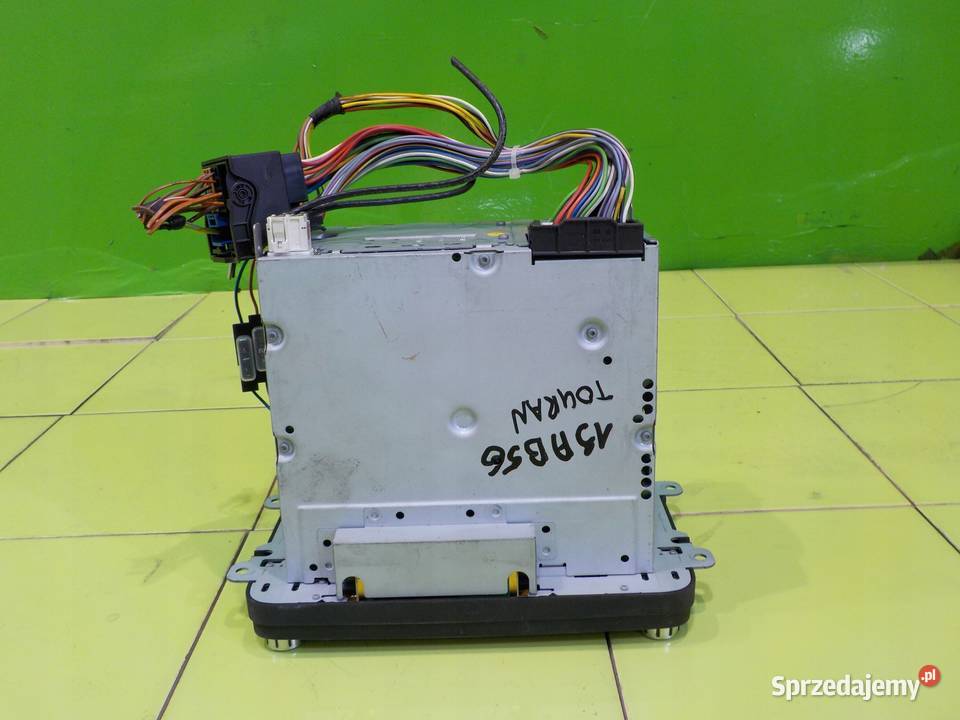 VW TOURAN I LIFT 20 TDI 09r radio CD 3C8035195