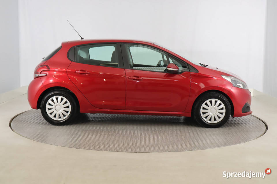 Peugeot 208 12 PureTech radio
