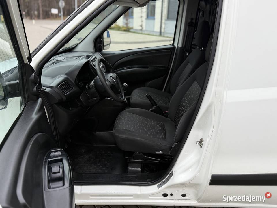 Opel Combo 16 6 biegówMAXIWysokiKLIMASalon nieuszkodzony Łuków sprzedam