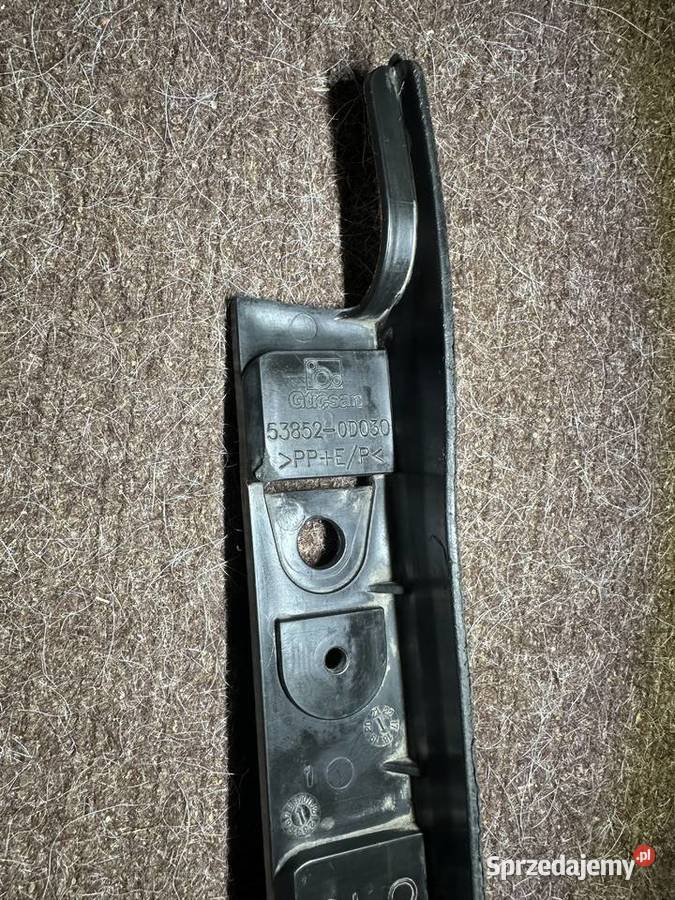 Toyota Yaris Nakladka Nadkola Lewy Przód osobowe Białystok sprzedam