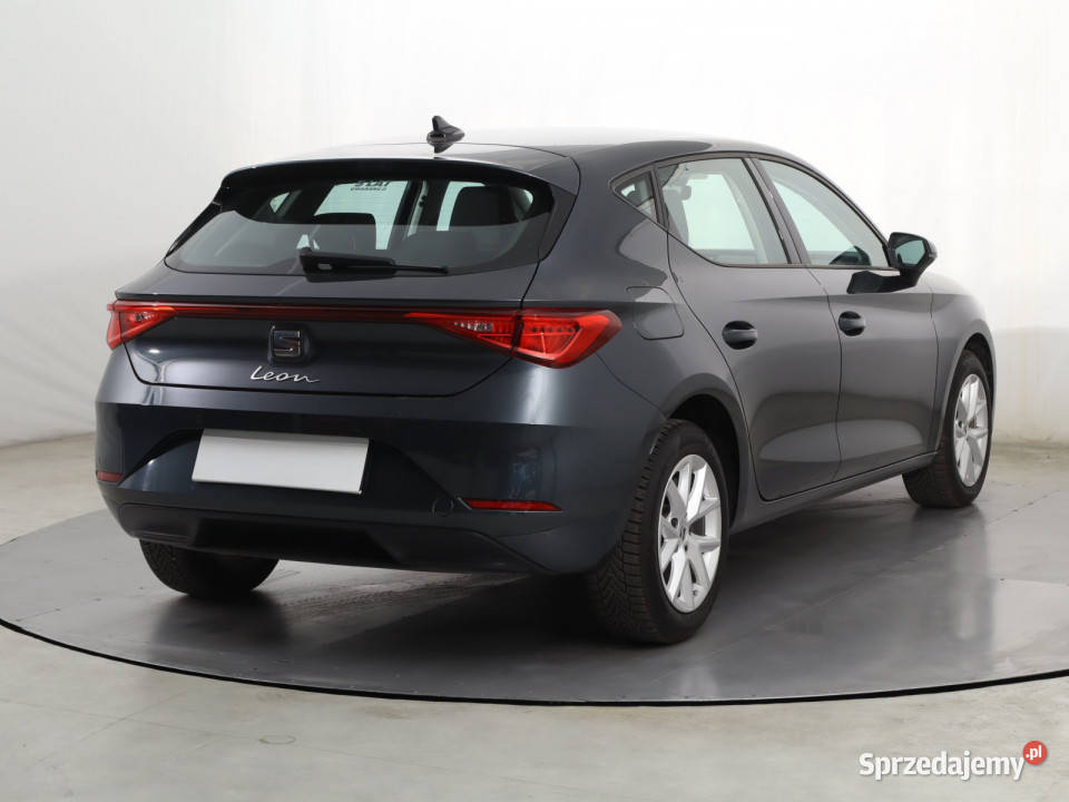 Seat Leon 10 TSI Rok produkcji 2023 Katowice
