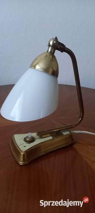 Małamosiężna lampka nocna z kloszem z lat 5060 Skierniewice