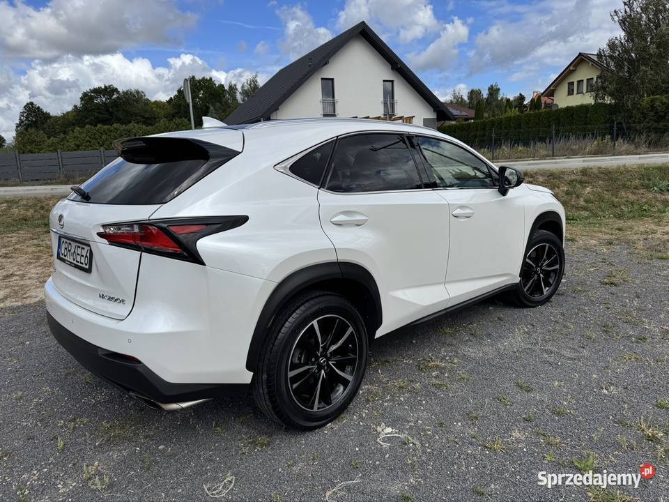 LEXUS NX200t