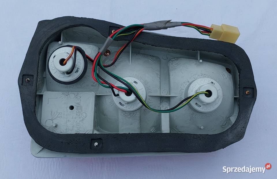 LAMPA TYŁ TYLNA SUBARU GL WAGON 19801982 OEW1462 dolnośląskie Mielęcin