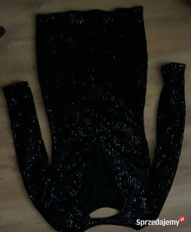 Czarna cekinowa sukienka M sprzedam