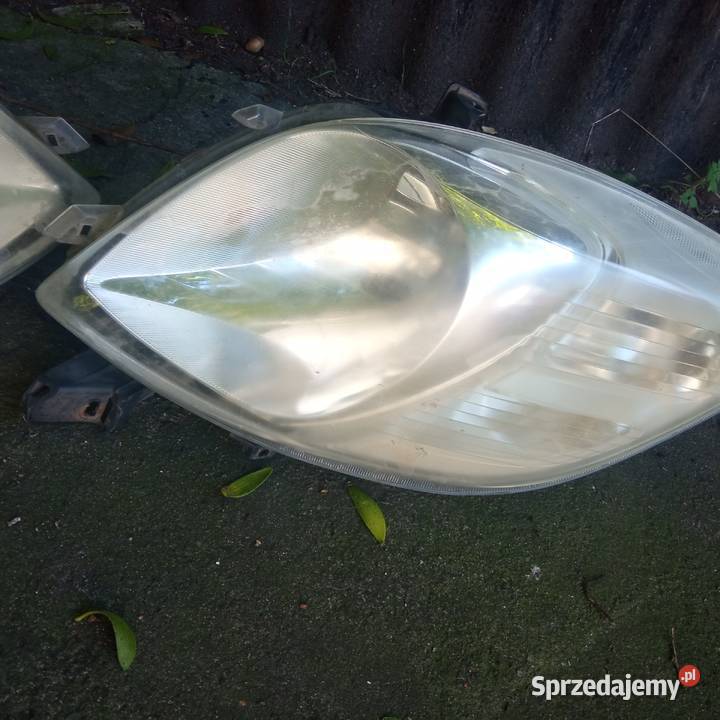 Lampy przód toyota Yaris 2 2005 Valeo europa zachodniopomorskie Szczecin
