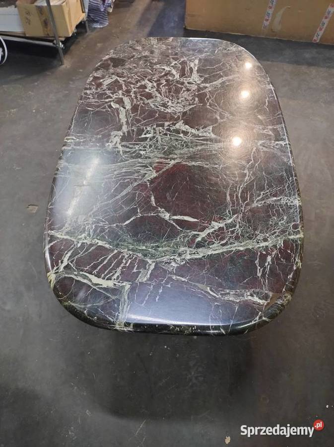 Ława z kamiennym blatem