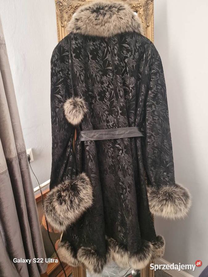 Płaszczyk zamszowy z futrem Kurtki i płaszcze