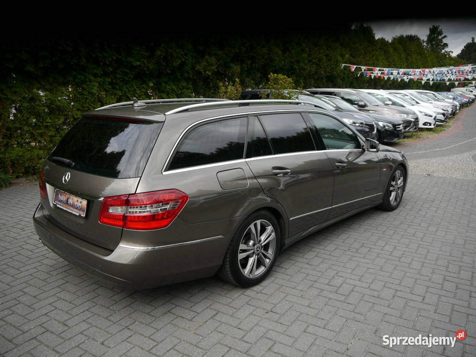 Mercedes E 200 18b Avantgarde Stan idealny lakier metallic Częstochowa