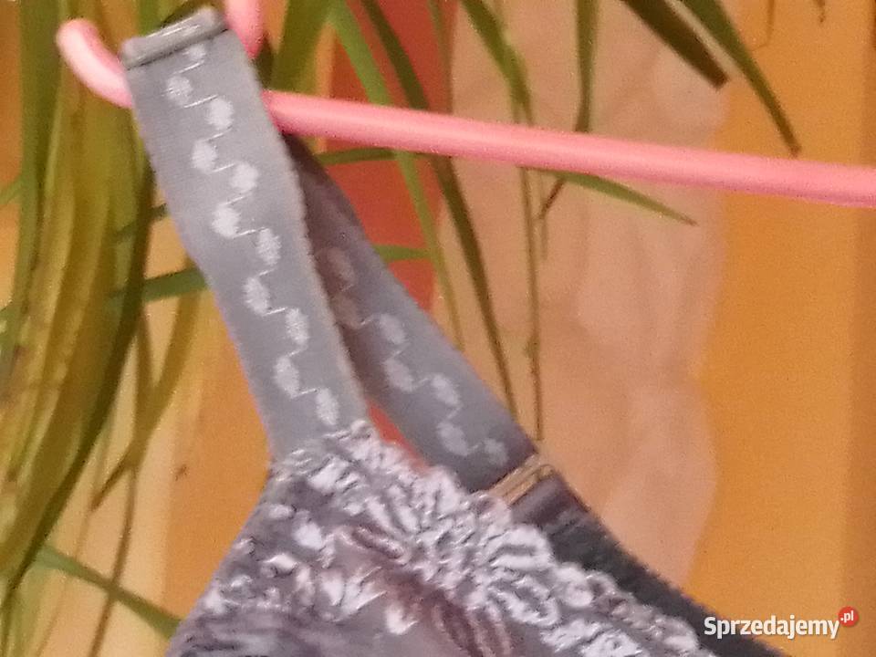 Biustonosz Triumph w kolorze malachitowym Triumph Biustonosze