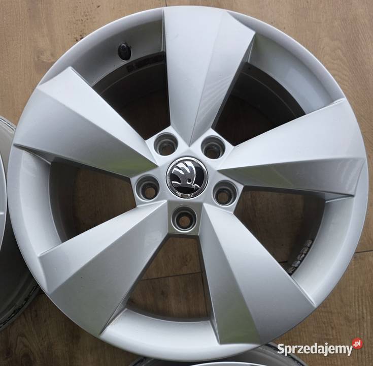 Alufelgi Skoda 17 5x112 Samochodowe Brudzew