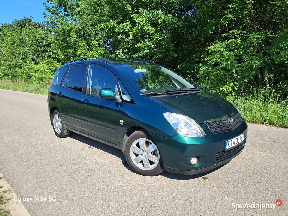 TOYOTA COROLLA VERSO