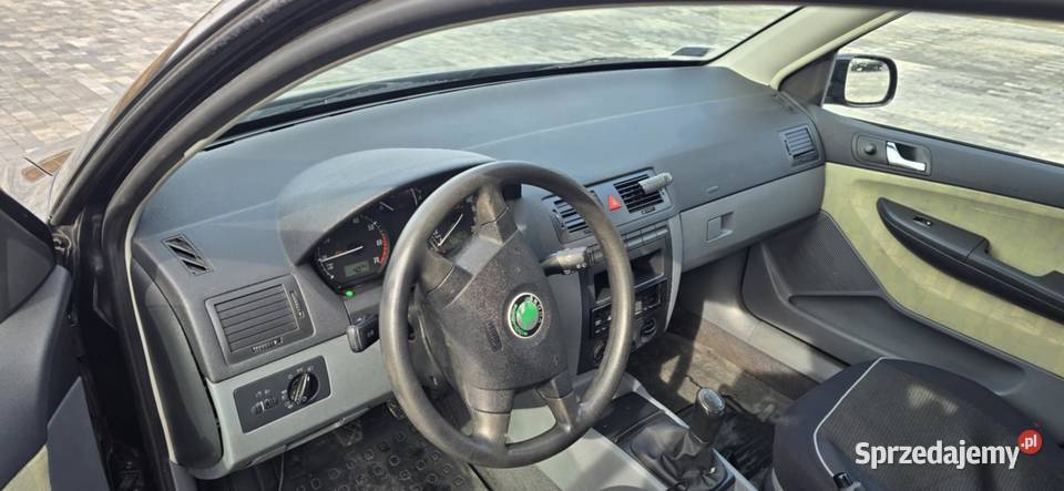 Skoda Fabia 14gaz 2001r 5 drzwi elektryczne 295000km sprzedam