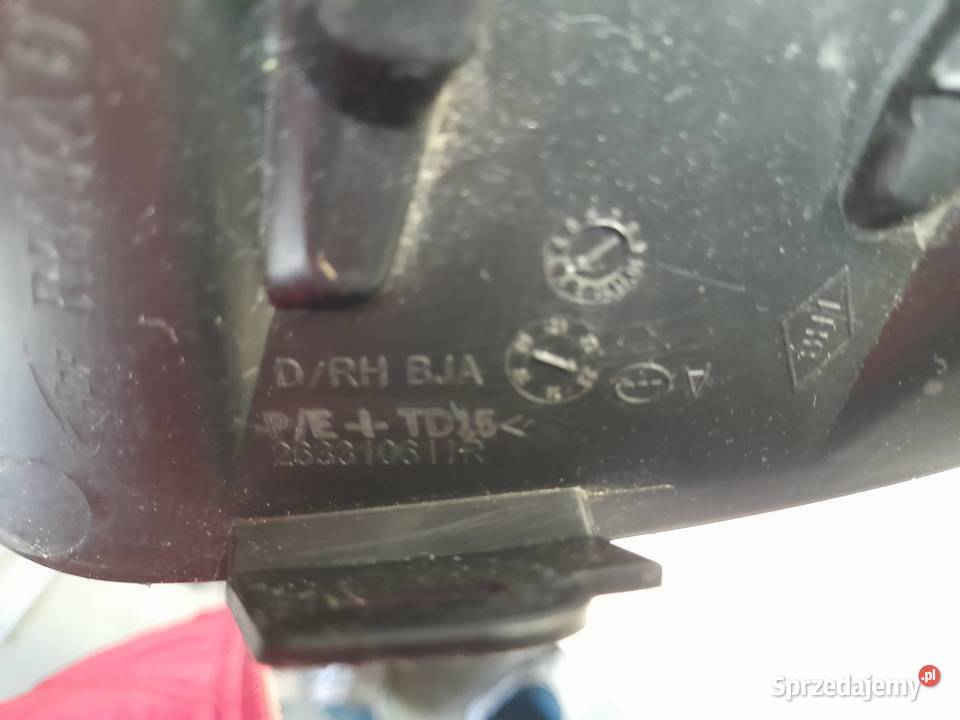 KRATKA PRAWA ZDERZAKA WLOT RENAULT CLIO V osobowe Goleniów sprzedam