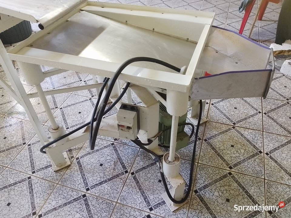 Wibracyjny przesiewacz do mąki Strzegom
