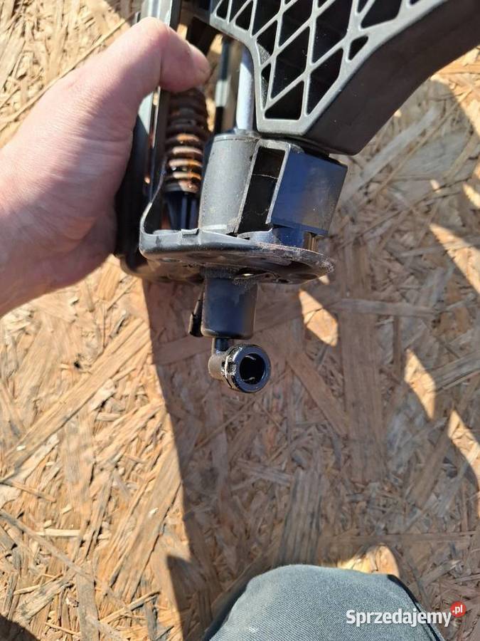 Pedał sprzęgła 1J1721321C Golf IV A3 8L Toledo Przyborów