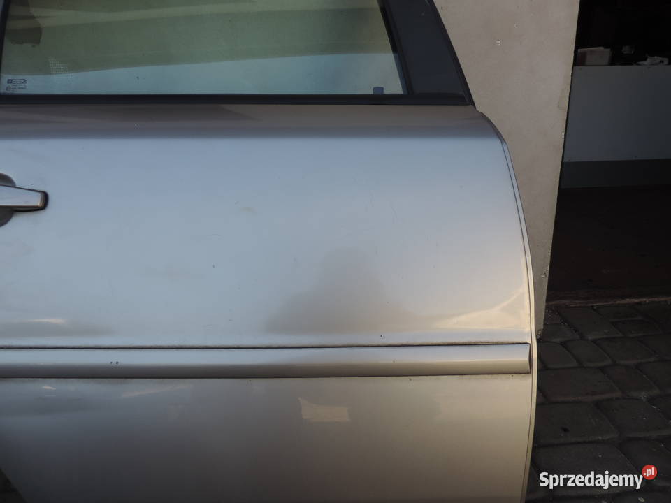 DRZWI PRAWY TYŁ OPEL VECTRA C SEDAN Z158 Nowy Sącz