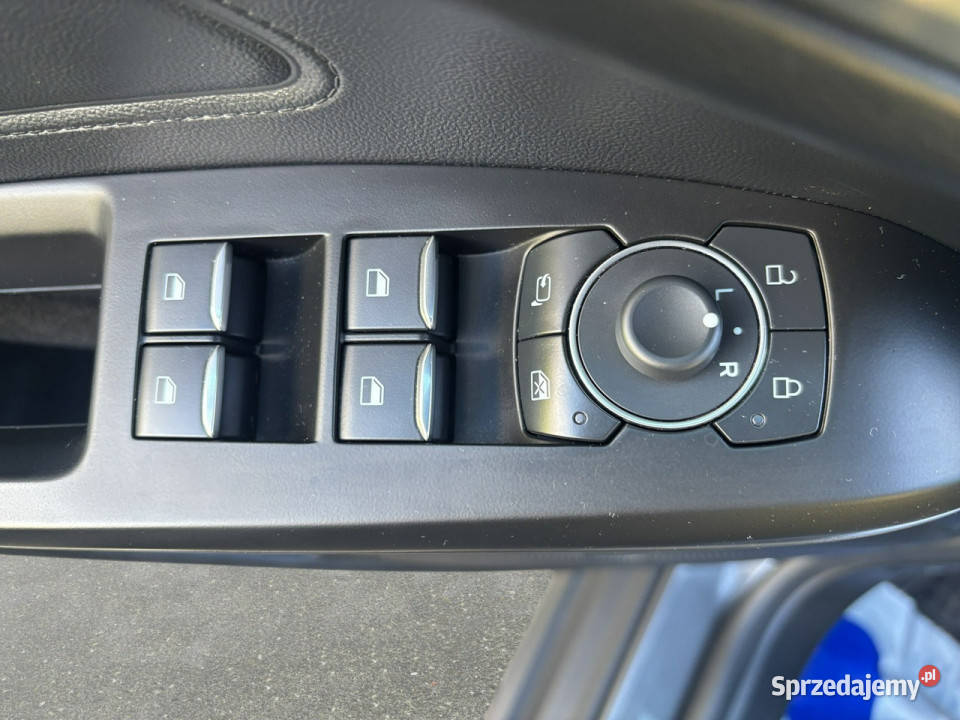 Ford Focus 10 EcoBoost mHEV Titanium X Z klimatyzacja