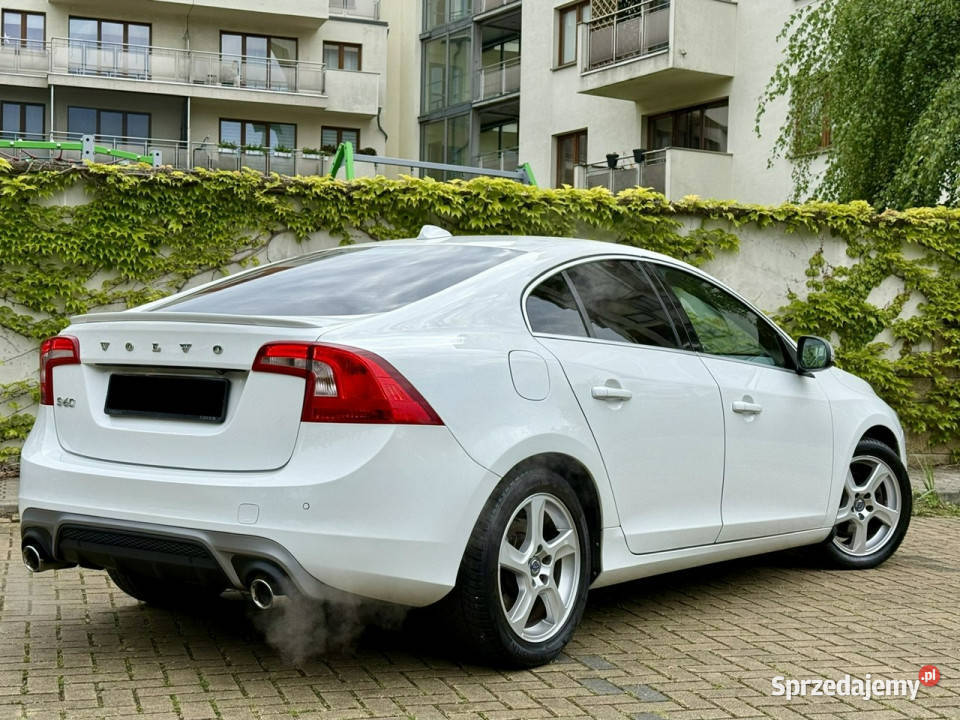 Volvo S60 20 benzyna Rdesign T3 II 2010 bluetooth Tarnowskie Góry