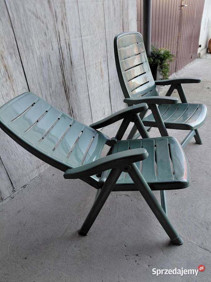 leżaki plastikowe 252