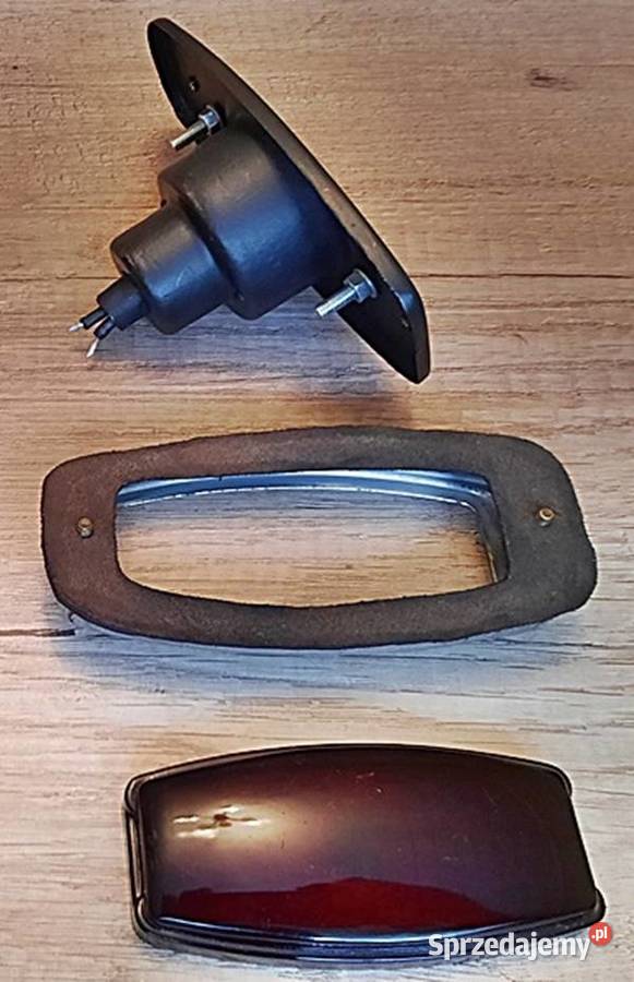 Lampa tylna czerwony szklany klosz Warszawa Ostrów Wielkopolski